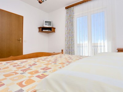 Apartment One bedroom apartment with balcony and sea view Stanići, Omiš A-2818-a - Outdoor photo 16