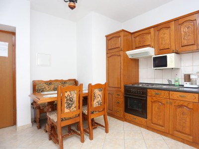 Apartment One bedroom apartment with terrace and sea view Stanići, Omiš A-2818-b - Outdoor photo 14