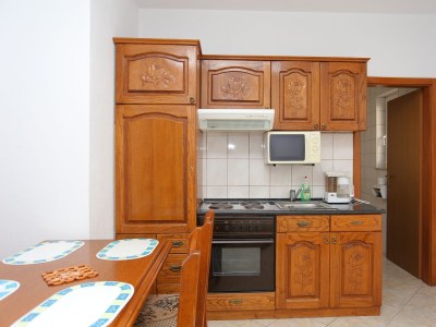 Apartment One bedroom apartment with terrace and sea view Stanići, Omiš A-2818-b - Outdoor photo 15