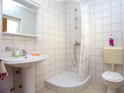 Apartment One bedroom apartment with terrace and sea view Stanići, Omiš A-2818-b - Outdoor photo 19