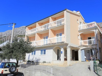 Apartment One bedroom apartment with balcony and sea view Stanići, Omiš A-2818-c - Outdoor photo 2