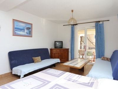 Apartment Two bedroom apartment with terrace Stanići, Omiš A-2818-f - Outdoor photo 13