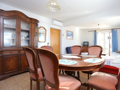 Apartment Two bedroom apartment with terrace Stanići, Omiš A-2818-f - Outdoor photo 15