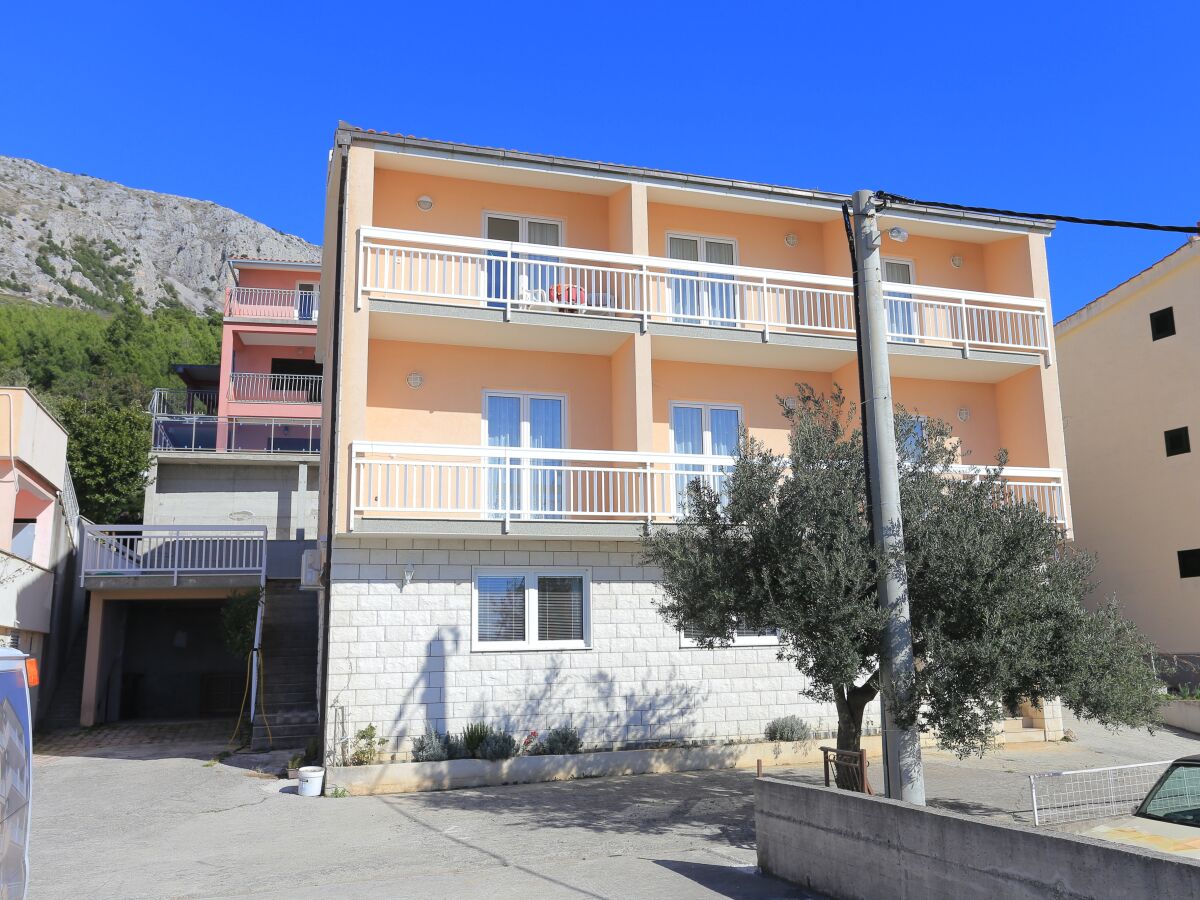 Apartment Studio flat with balcony and sea view Stanići, Omiš AS-2818-b