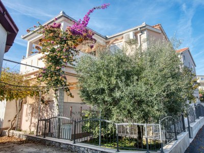 Apartment Two bedroom apartment with balcony and sea view Rogoznica A-2895-b - Outdoor photo 2