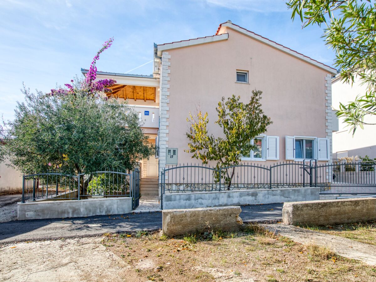 Apartment Two bedroom apartment with balcony and sea view Rogoznica A-2895-c - Outdoor photo 5