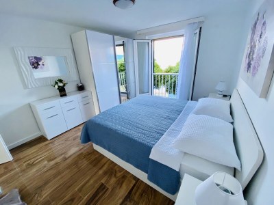 Apartment Two bedroom apartment near beach Postira, Brač A-2928-a - Outdoor photo 9