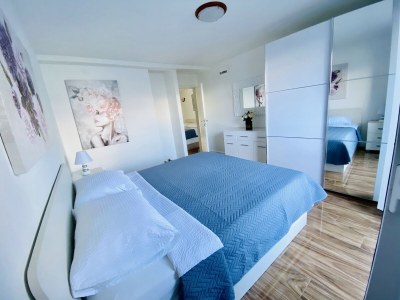 Apartment Two bedroom apartment near beach Postira, Brač A-2928-a - Outdoor photo 10