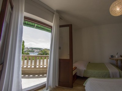 Apartment Two bedroom apartment with terrace and sea view Sumartin, Brač A-2951-a - Outdoor photo 9