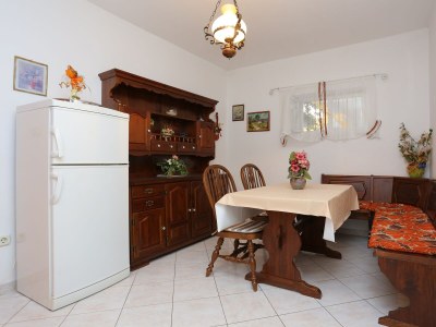 Apartment Four-bedroom apartment with terrace and sea view Nemira, Omiš A-4652-a - Outdoor photo 12