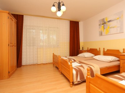 Apartment Four-bedroom apartment with terrace and sea view Nemira, Omiš A-4652-a - Outdoor photo 19