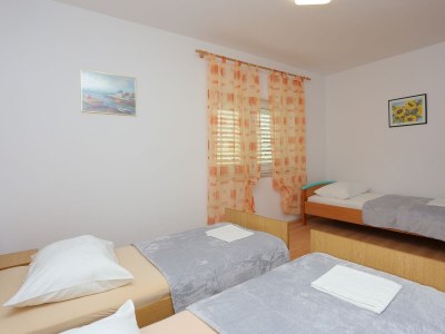 Apartment Four-bedroom apartment with terrace and sea view Nemira, Omiš A-4652-a - Outdoor photo 27