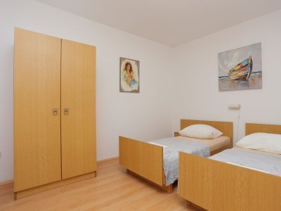 Apartment Four-bedroom apartment with terrace and sea view Nemira, Omiš A-4652-a - Outdoor photo 28