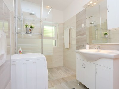 Apartment Four-bedroom apartment with terrace and sea view Nemira, Omiš A-4652-a - Outdoor photo 31