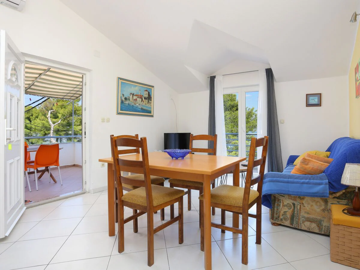 Apartment Two bedroom apartment with terrace and sea view Arbanija, Čiovo A-4320-a