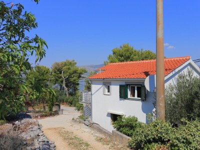 Apartment Two bedroom apartment with terrace and sea view Arbanija, Čiovo A-4320-a - Outdoor photo 7