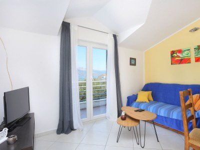 Apartment Two bedroom apartment with terrace and sea view Arbanija, Čiovo A-4320-a - Outdoor photo 13