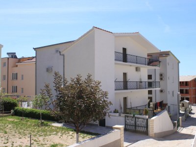 Apartment One bedroom apartment with balcony and sea view Nemira, Omiš A-4652-b - Outdoor photo 2