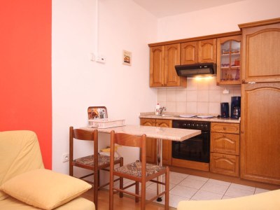 Apartment One bedroom apartment with balcony and sea view Nemira, Omiš A-4652-b - Outdoor photo 14