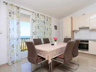 Apartment Three bedroom apartment with balcony and sea view Nemira, Omiš A-4652-c - Outdoor photo 14