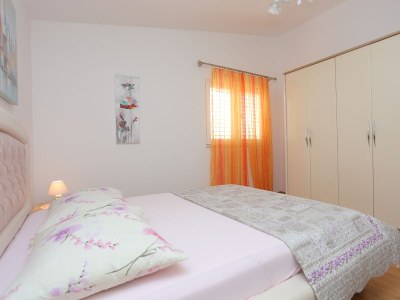Apartment Three bedroom apartment with balcony and sea view Nemira, Omiš A-4652-c - Outdoor photo 23
