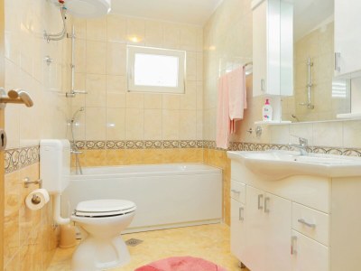 Apartment Three bedroom apartment with balcony and sea view Nemira, Omiš A-4652-c - Outdoor photo 26