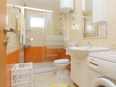 Apartment Three bedroom apartment with balcony and sea view Nemira, Omiš A-4652-c - Outdoor photo 27