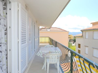 Apartment Three bedroom apartment with balcony and sea view Nemira, Omiš A-4652-c - Outdoor photo 34