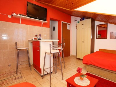 Apartment One bedroom apartment near beach Račišće, Korčula A-4360-a - Outdoor photo 14