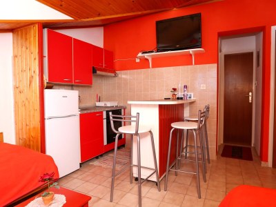 Apartment One bedroom apartment near beach Račišće, Korčula A-4360-a - Outdoor photo 15