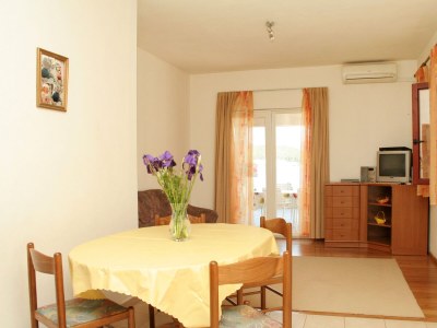 Apartment Three bedroom apartment near beach Korčula A-4407-a - Outdoor photo 15