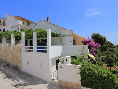 Apartment Two bedroom apartment near beach Rastići, Čiovo A-4818-a - Outdoor photo 4