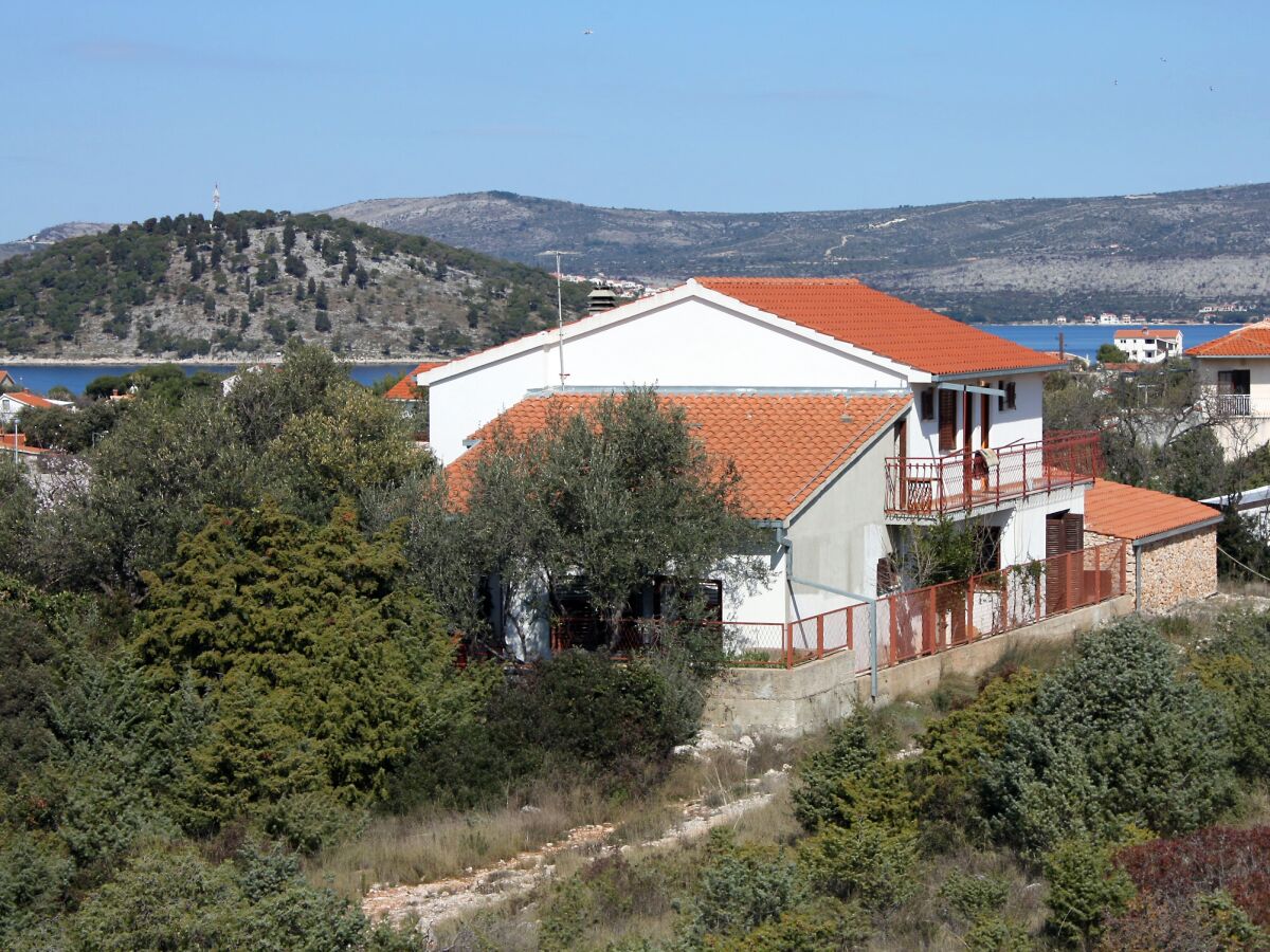 Apartment Studio flat with terrace and sea view Ražanj, Rogoznica AS-4864-a