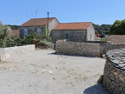 Apartment Two bedroom apartment with terrace Lumbarda, Korčula A-4473-a - Outdoor photo 11