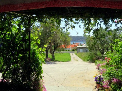 Apartment One bedroom apartment with balcony and sea view Barbat, Rab A-4988-a - Outdoor photo 8