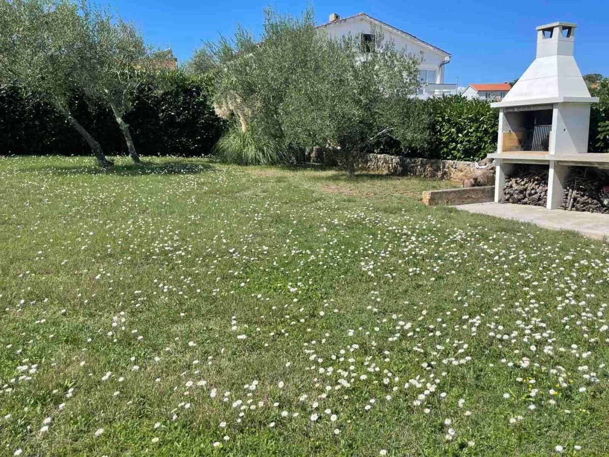 Apartment Two bedroom apartment with terrace and sea view Vantačići, Krk A-5566-a - Outdoor photo 4