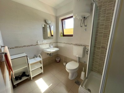 Apartment Two bedroom apartment with terrace and sea view Vantačići, Krk A-5566-a - Outdoor photo 15