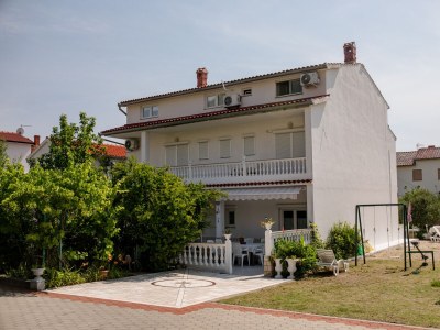 Apartment Three bedroom apartment with terrace Palit, Rab A-4990-a - Outdoor photo 3