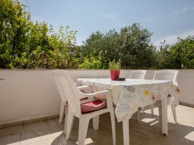 Apartment Three bedroom apartment with terrace Palit, Rab A-4990-a - Outdoor photo 57