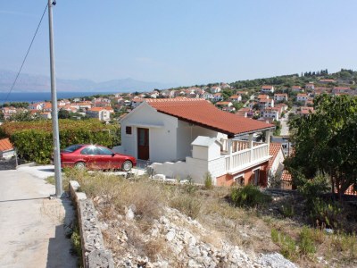 Apartment One bedroom apartment with terrace Sutivan, Brač A-5654-b in Sutivan - Apartment