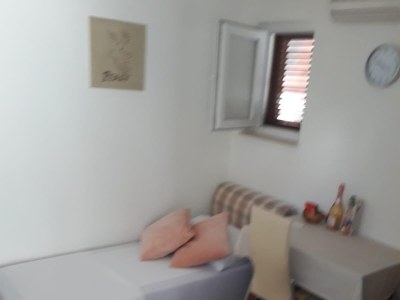 Apartment One bedroom apartment with terrace Sutivan, Brač A-5654-b - Outdoor photo 15