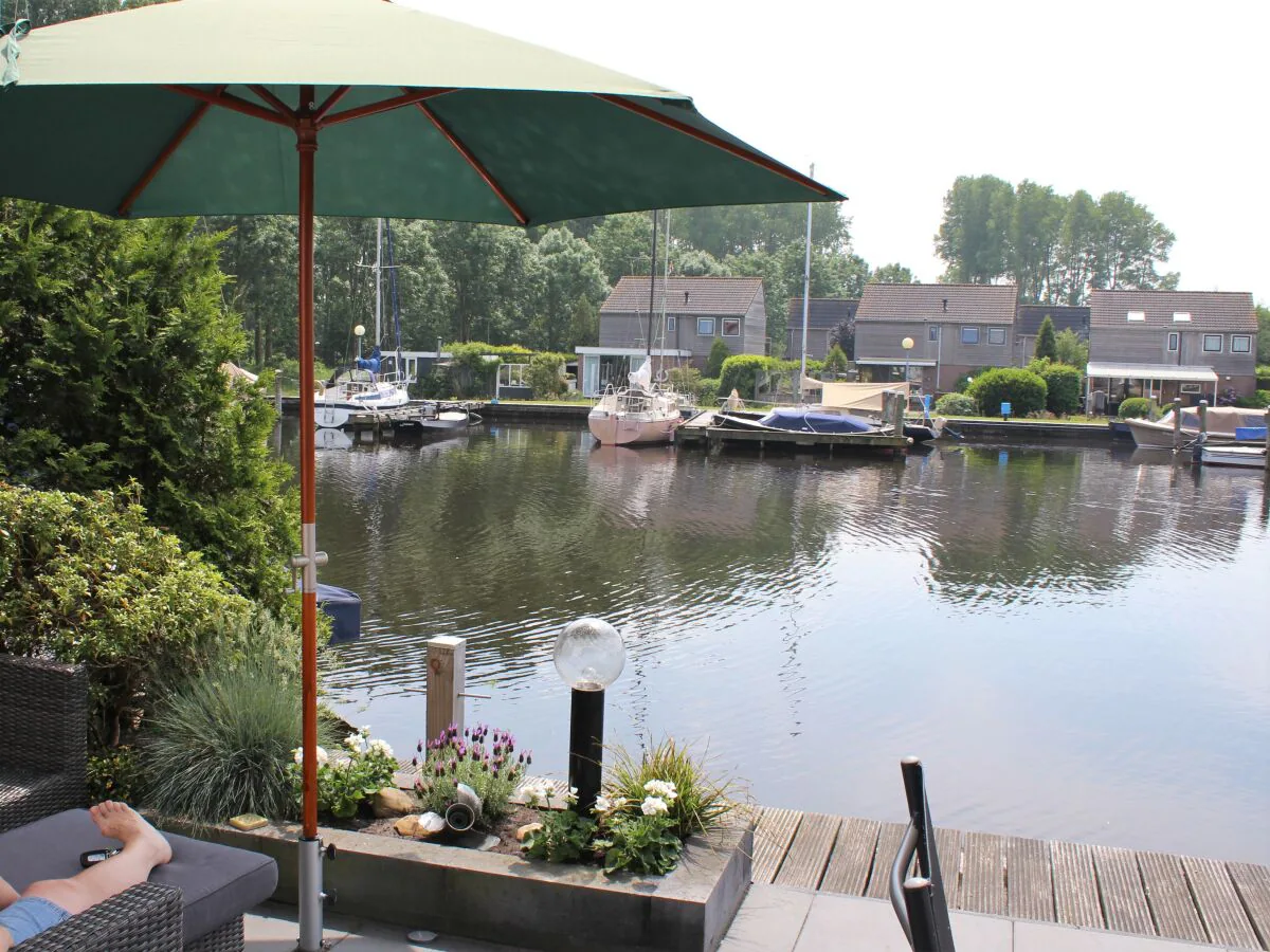 Holiday house with boat and own landing stage - Outdoor photo 3