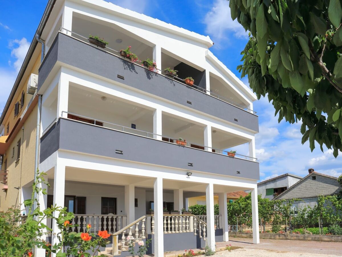 Apartment Three bedroom apartment near beach Bibinje, Zadar A-5780-d - Outdoor photo 2