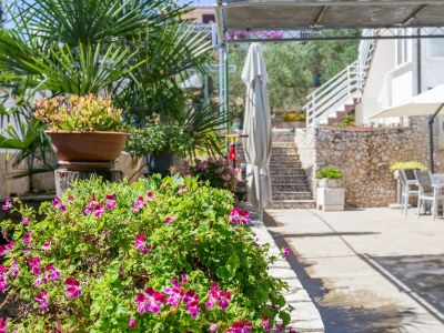 Apartment One bedroom apartment with balcony and sea view Slatine, Čiovo A-6000-b - Outdoor photo 10