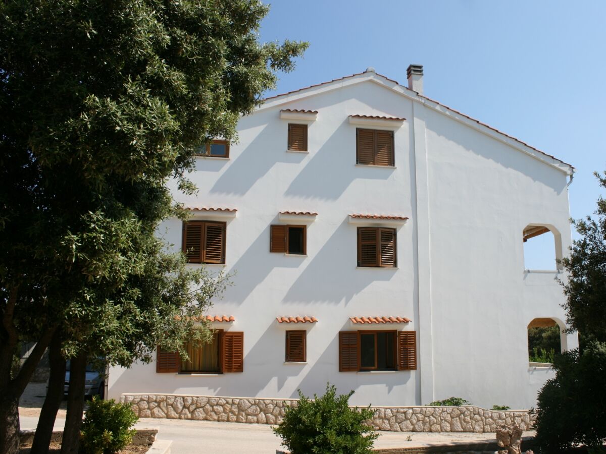 Apartment One bedroom apartment near beach Mandre, Pag A-6518-b - Outdoor photo 4