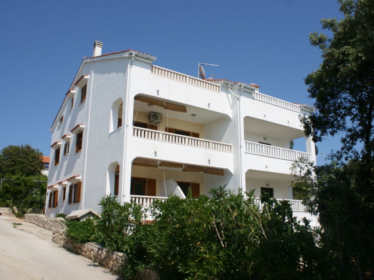 Apartment Two bedroom apartment near beach Mandre, Pag A-6518-d - Outdoor photo 4