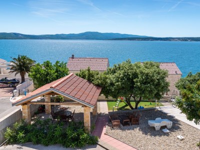 Apartment Two bedroom apartment with terrace and sea view Posedarje, Novigrad A-6162-b - Outdoor photo 9