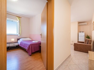 Apartment Two bedroom apartment with terrace and sea view Posedarje, Novigrad A-6162-b - Outdoor photo 19