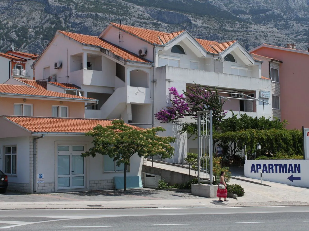 Apartment Two bedroom apartment with terrace and sea view Makarska A-6696-a