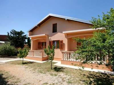 Apartment One bedroom apartment with terrace Rovanjska, Paklenica A-6209-a - Outdoor photo 2